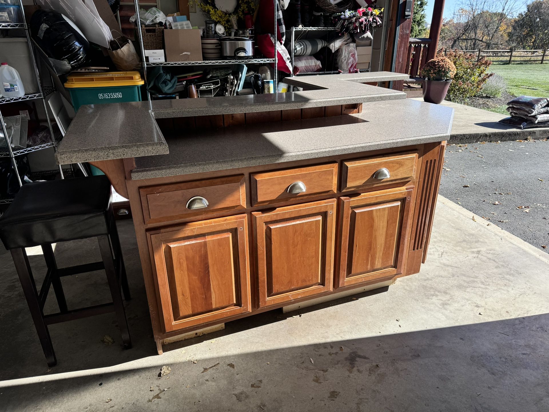 Kitchen Island 