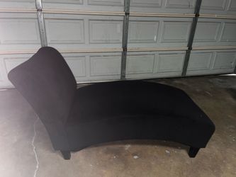 Modern Velvety Chaise Lounge / Daybed