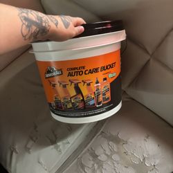 auto care bucket 