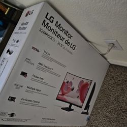 32" LG Monitor 