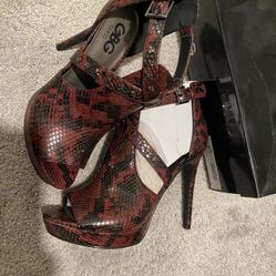 Guess Sandal