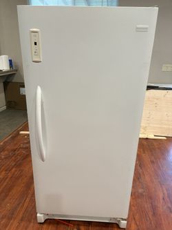 Upright Freezer 