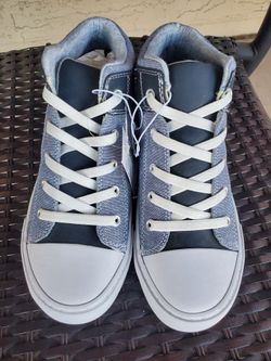 Young Boys High Top Sneakers