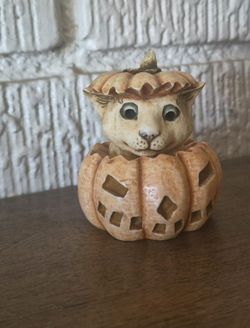 Harmony Kingdom Pot Belly Cat Figurine Halloween Pumpkin