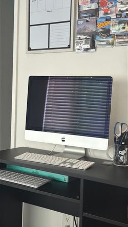 Apple iMac All-in-One Desktop Computer