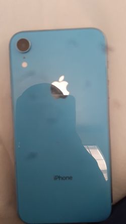 iPhone xr basically brand new no scratches passcode locked