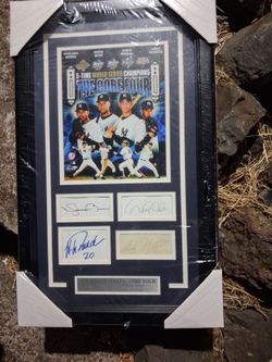 New York  Yankee Signature Photograph