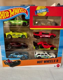 Hot Wheels 8 cars