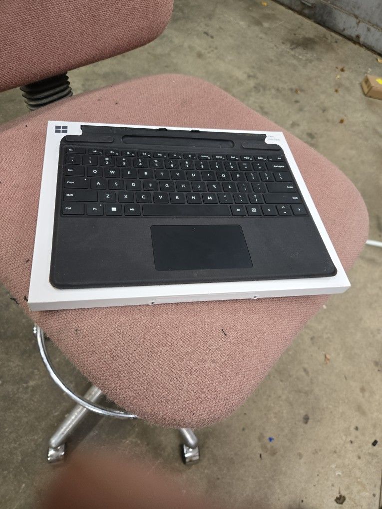 Microsoft Surface Pro 8/9/10/11/X Keyboard