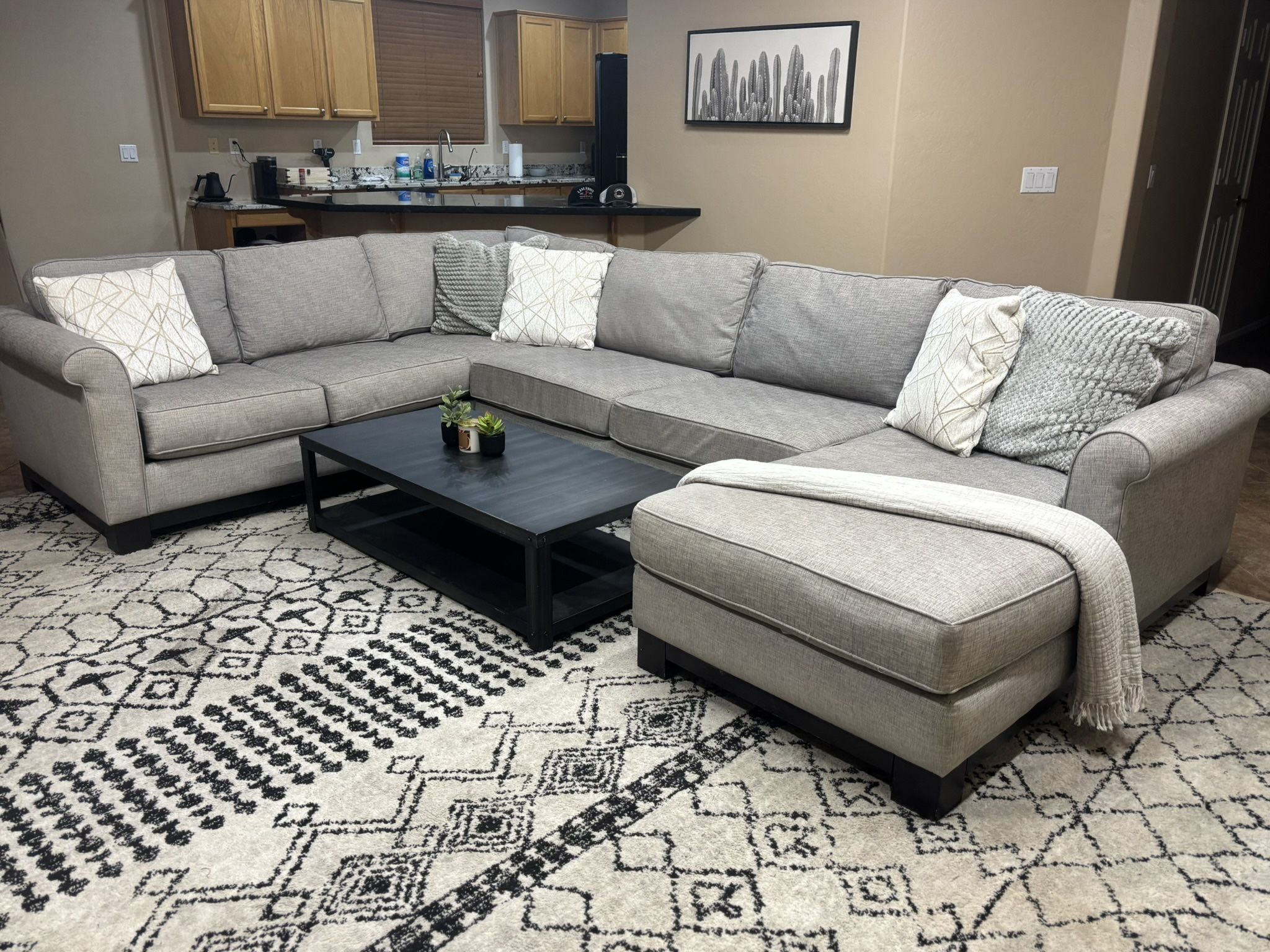 3pc Grey Fabric Sectional W Chaise