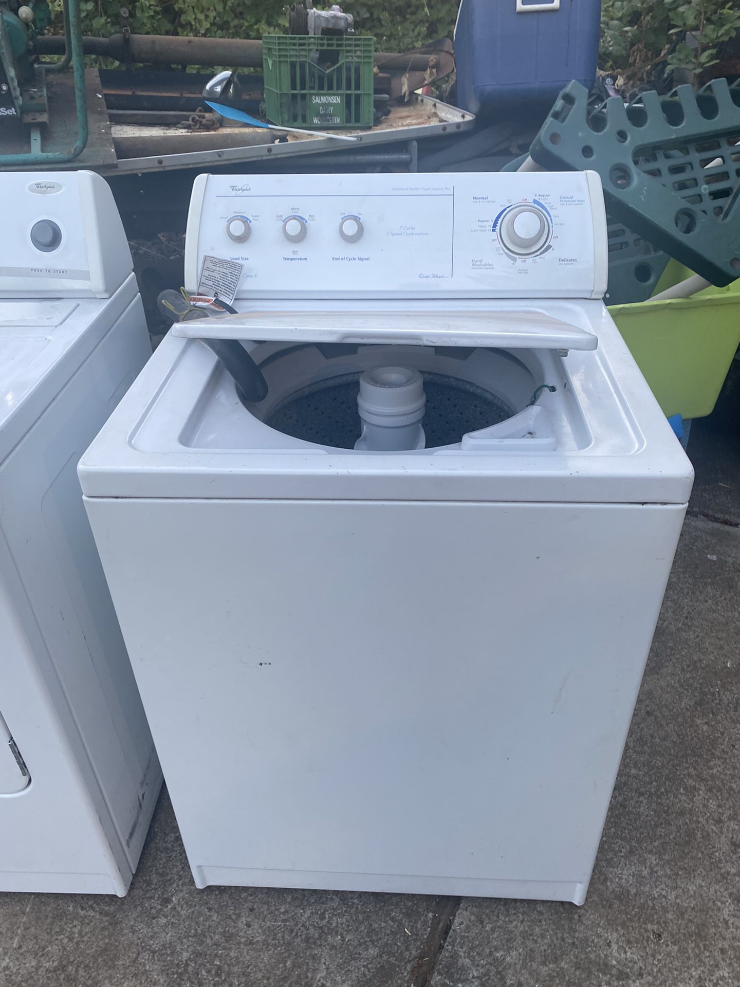 Whirlpool washer/dryer- works great - just upgraded to double capacity