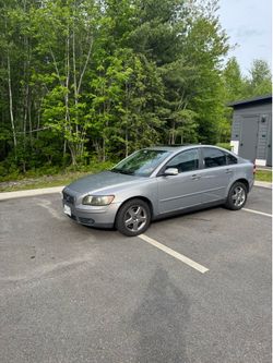 2005 Volvo S-40