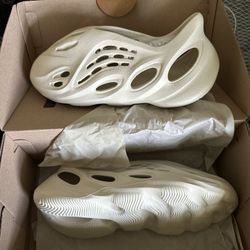 Yeezy Foam Runner 