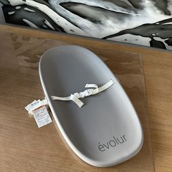 Evolur changing pad