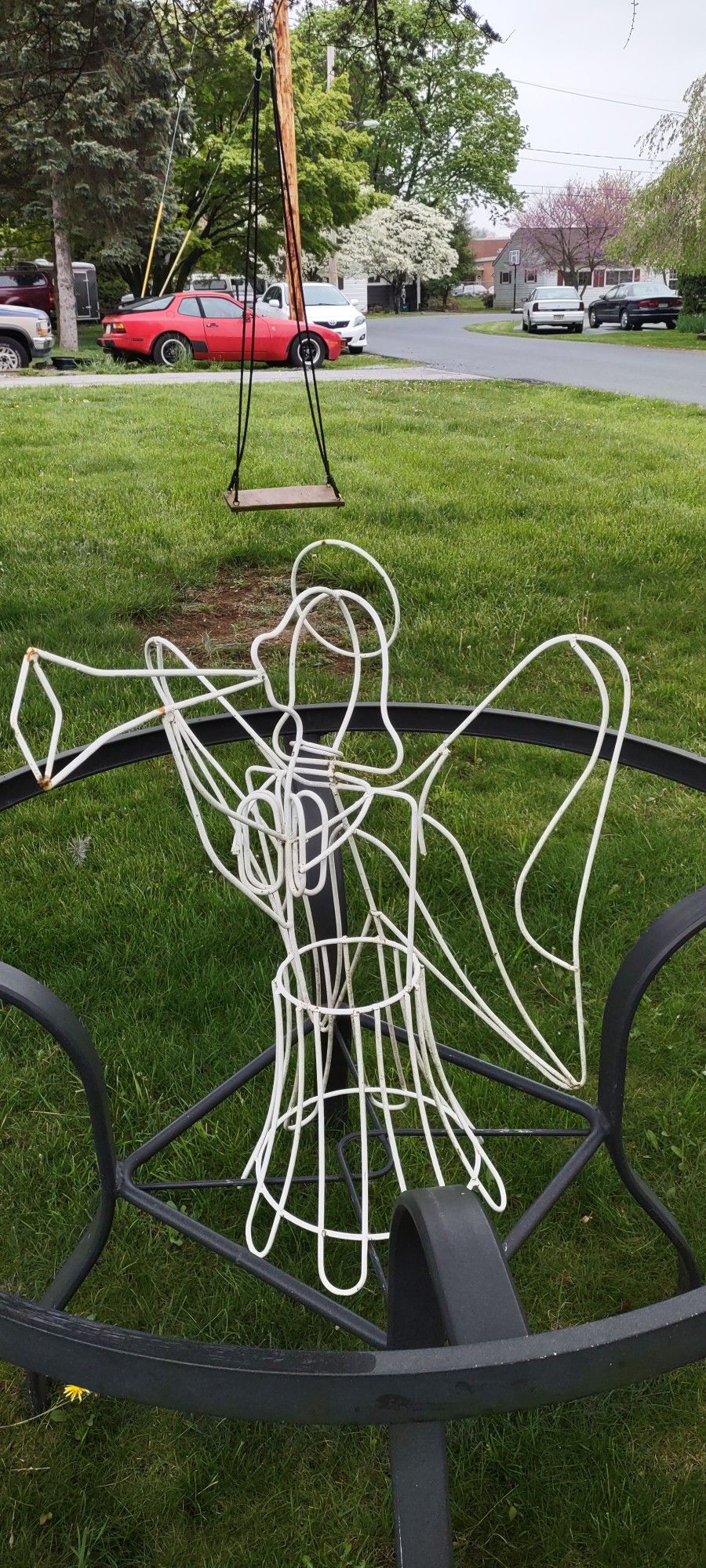 Metal Angel, Can Be Used For Decoration Or Yard
