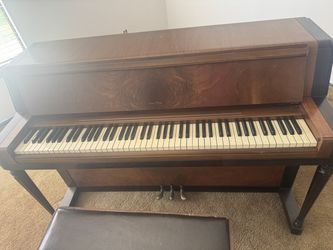 Wurlitzer Upright Piano