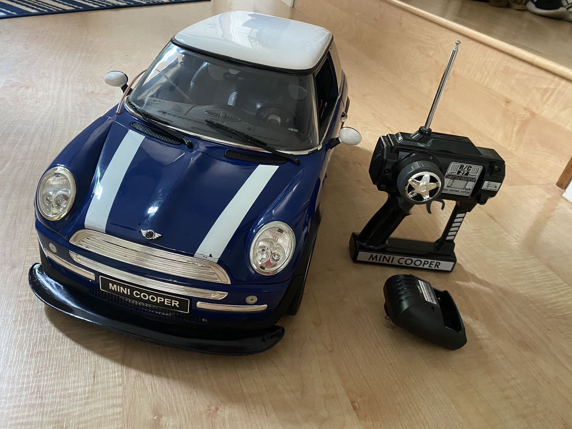 1:6 Scale MINI Cooper RC Car