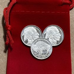 3 Piece Lot Of 1/10 Troy Ounce .999 Silver Rounds In A Small Velvet Pouch