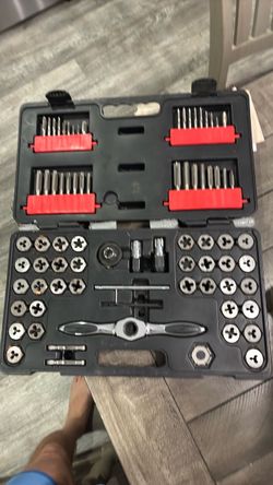 Gear wrench 75 pc. SAE/Metric Tap and Die Set with Carrying Case
