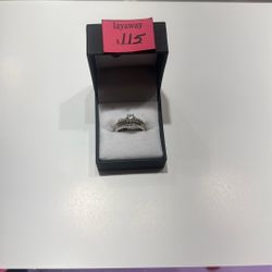 14kt 5.5 Grams Diamond Ring 