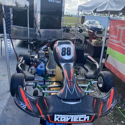 Two-Stroke Sonic Tony Kart Race GoKart