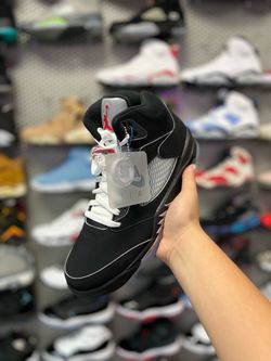 Jordan 5 Retro OG Black Metallic Reimagines