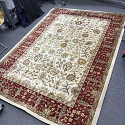 Handtufted Wool Rug, 6x9 250 OBO