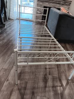 Twin Size Metal White Bed