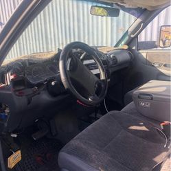 1998 Dodge Ram 1500 V8 Magnum