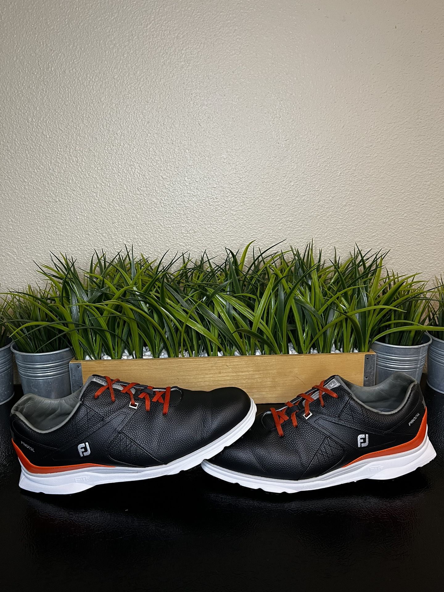 FootJoy Golf Cleats Black Orange