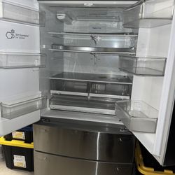 Like New LG Fridge 