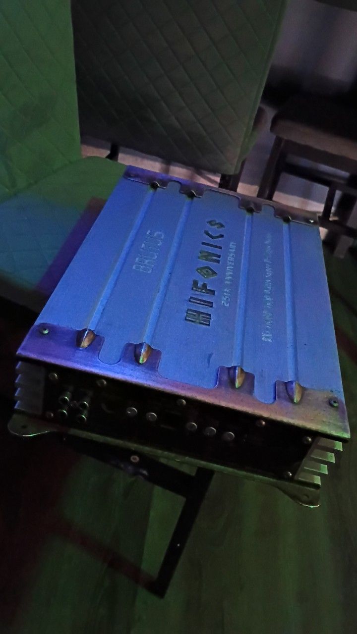 Hifonics Bass Brutus Amplifier, 25 Th Anniversary