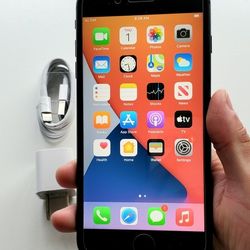 iPhone 8 Plus - UNLOCKED - Like New 