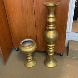 Large Vases / Decorative Items 