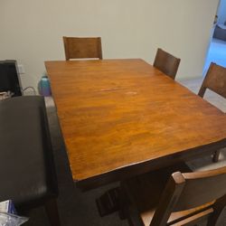 Dining Table with Bench Seat + 4 Chairs – Great Condition!