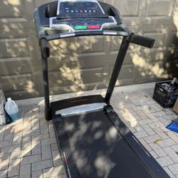 Pro-Form Performance 400s Treadmill