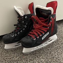 Hockey ice skates 9.50