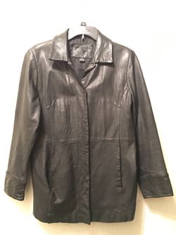 Black Leather Jacket Size Medium for woman