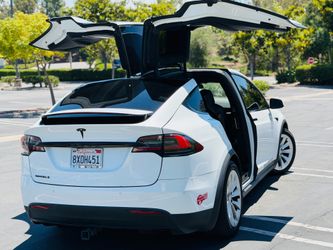 2017 Tesla Model X 75D