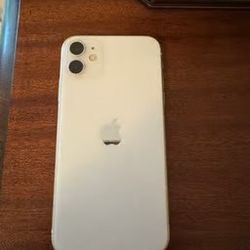 White iPhone 11 256 GB (great condition) 