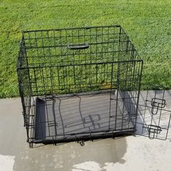 AKC Dog Crate With Pan