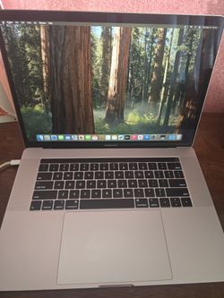 Apple Macbook PRO 15.4" Intel Core i9 16GB Ram 500 GBS SSD