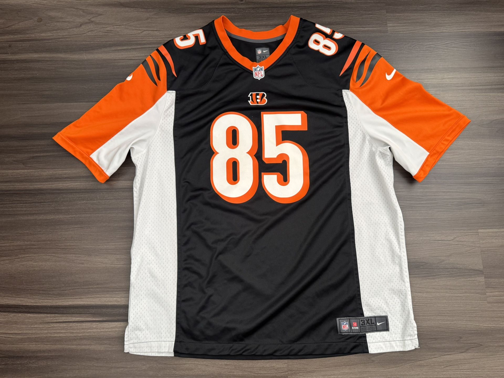 Nike Cincinnati Bengals Tee Higgins #85 NFL On Field Game Home Jersey Men’s 3XL  100% authentic. Good condition.   The product is a Nike Cincinnati Be