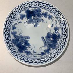 Oriental Japanese Porcelain 6” Blue White Grape Leaf Rice Bowel