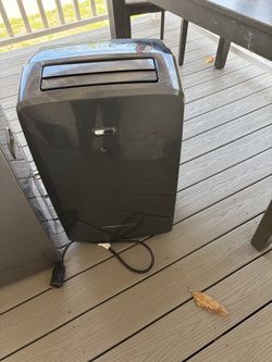 LG Portable AC – Works Good