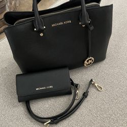 Michael Kors Purse 