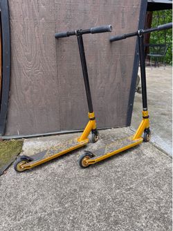 2 Fuzion X-3  Pro Trick Scooters