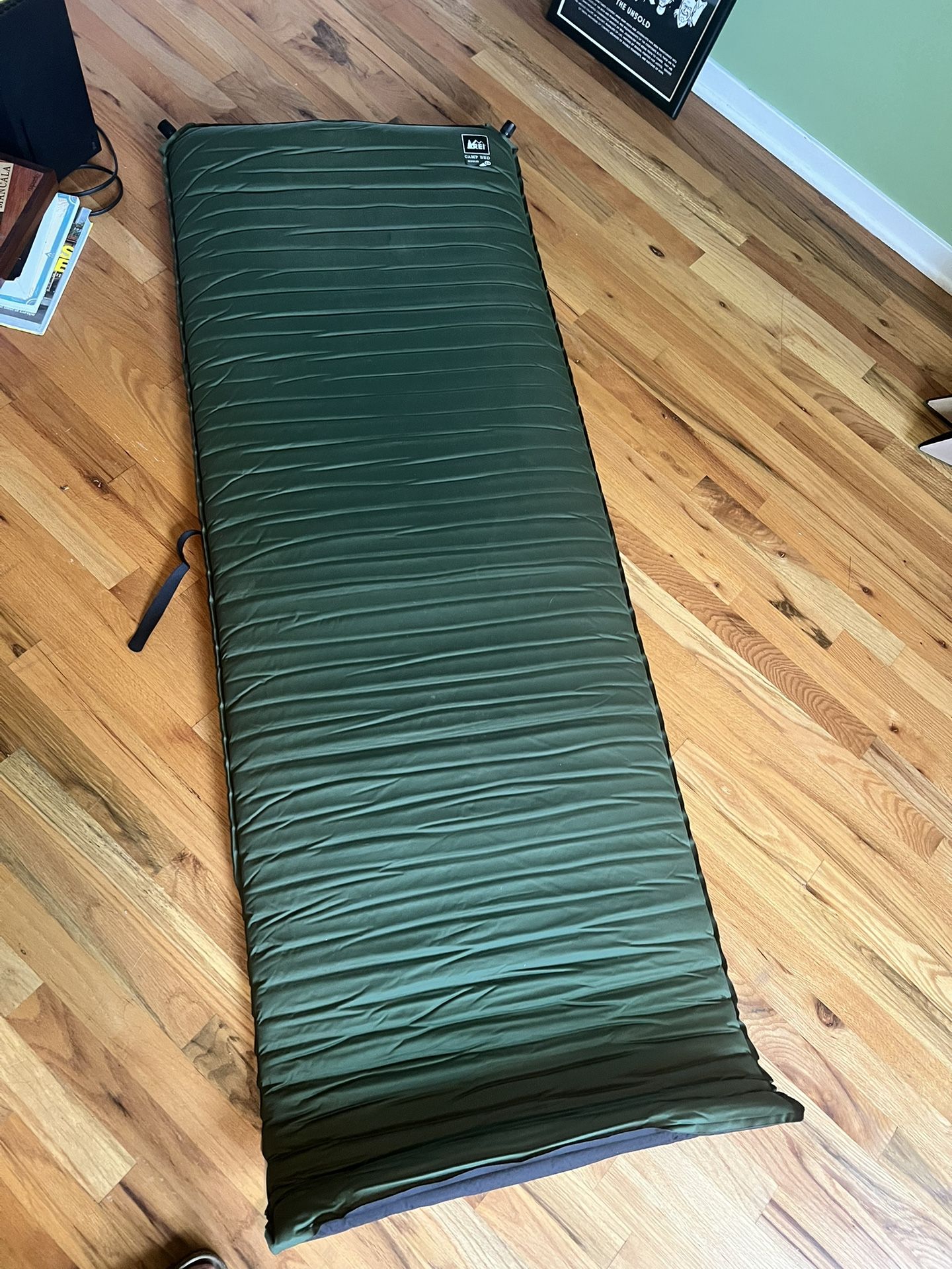 REI Camp Bed 3.5 Sleeping Pad 