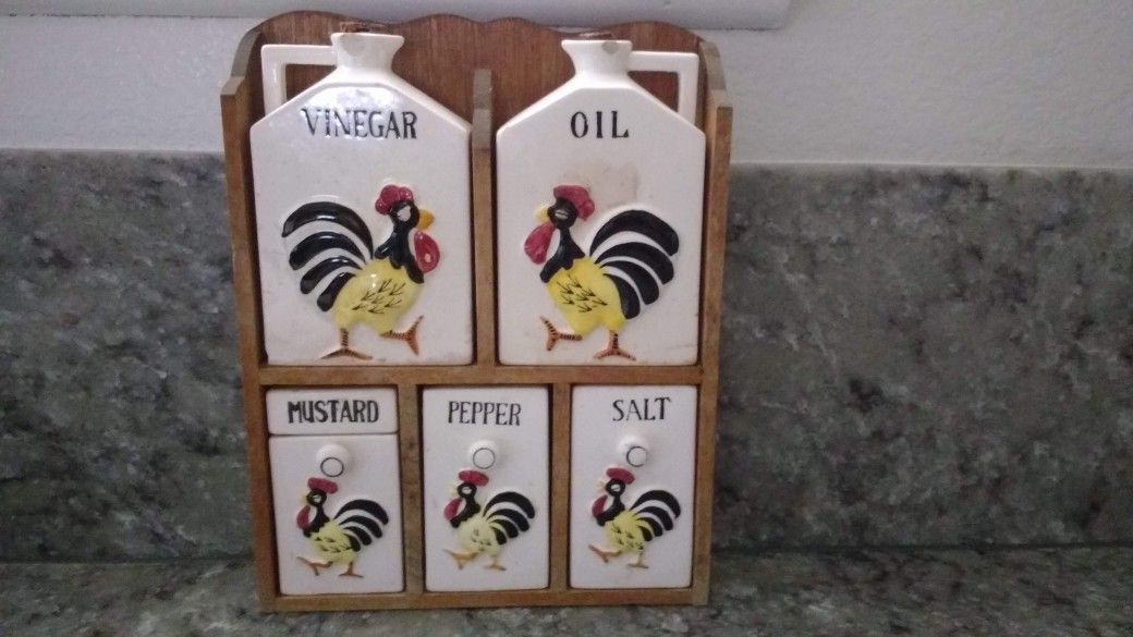 Vintage Rooster Spice Rack
