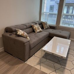 Couch/Sectional sofa 